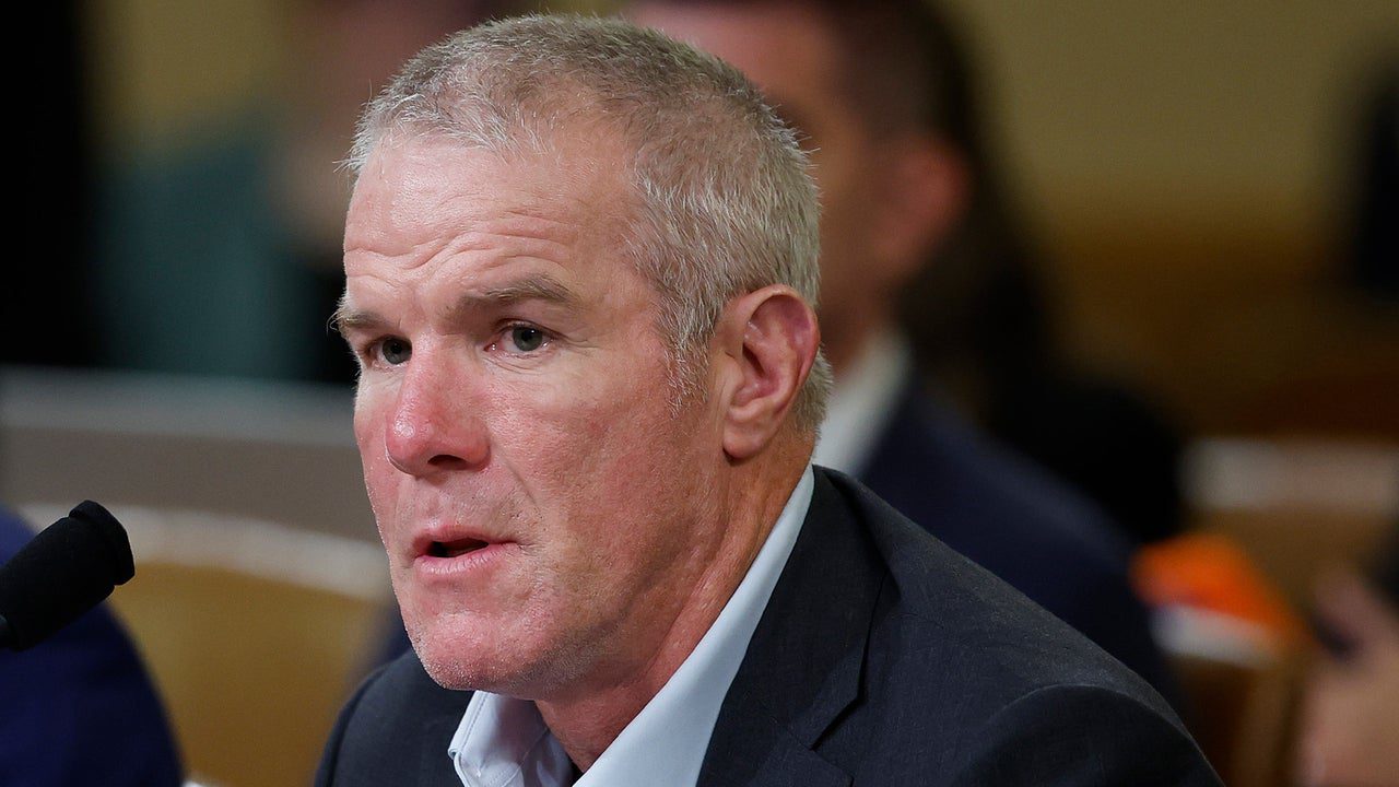 NFL Hall of Famer Brett Favre Reveals Parkinson’s Diagnosis