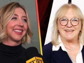 ‘SNL’s Heidi Gardner Calls Travis Kelce’s Mom Donna Her ‘Bonus Mom’ (Exclusive)