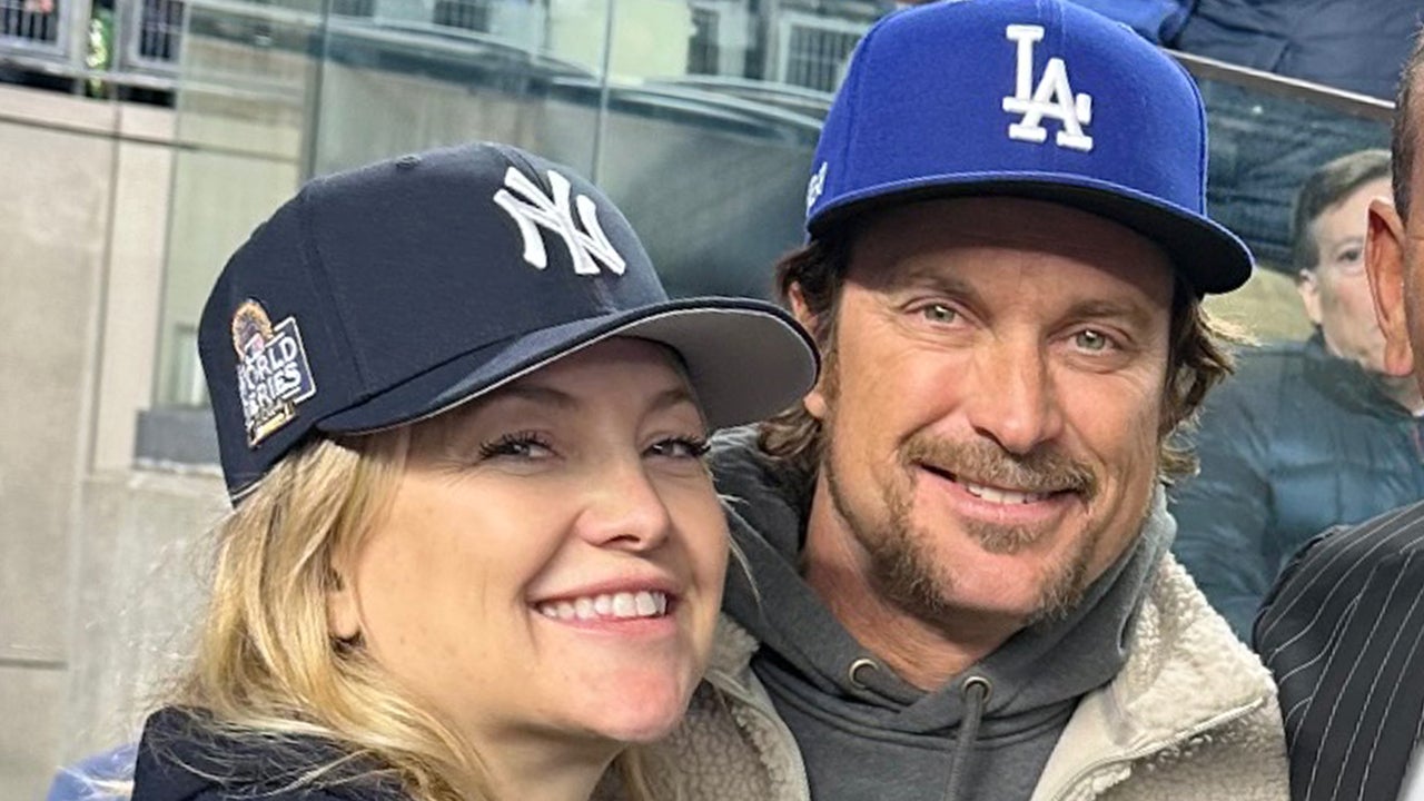 Kate Hudson and Brother Oliver Duel It Out by Supporting Opposing Teams at World Series