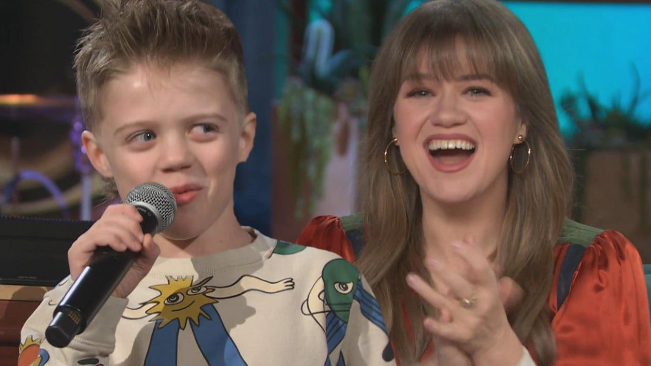 Kelly Clarkson’s Son Remy Surprises Her Talk Show Audience With Frank Sinatra Cover!