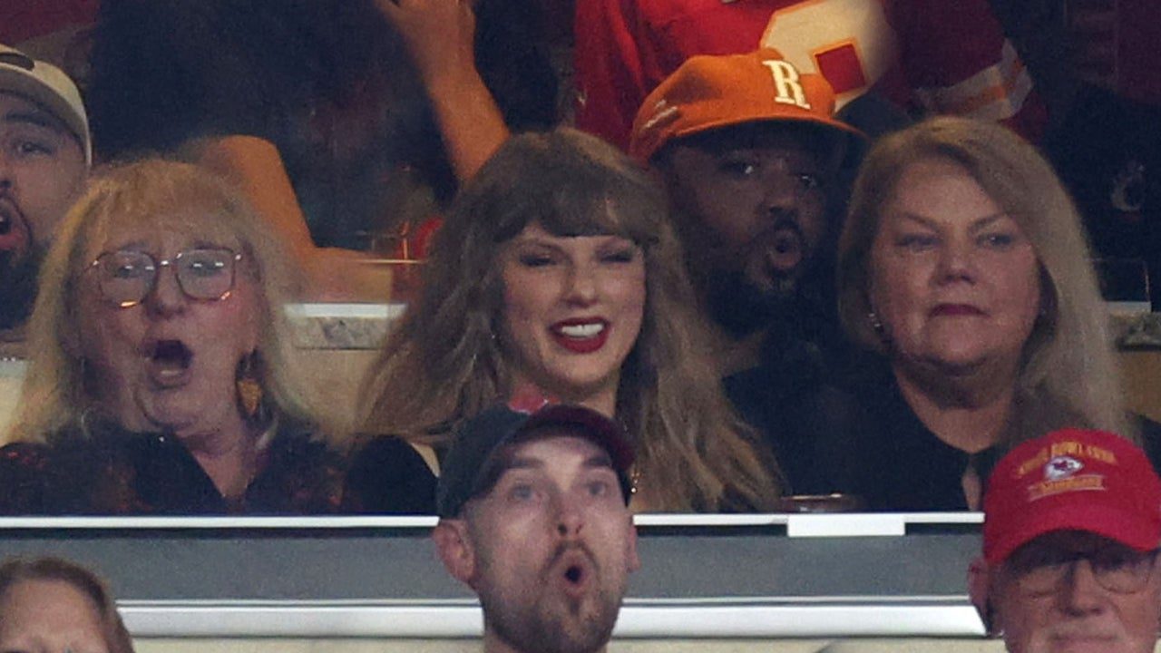 Taylor Swift Supports Travis Kelce at Chiefs Game With Mom Andrea and Donna Kelce