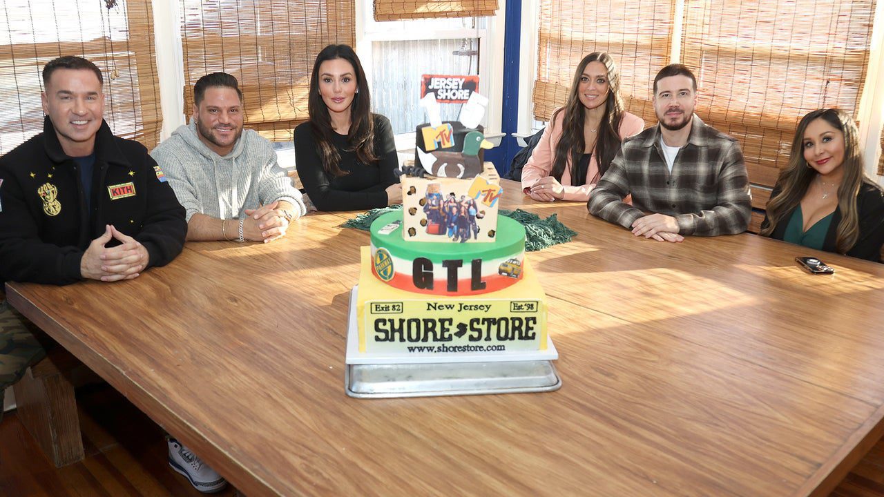 ‘Jersey Shore’ Cast Returns to Seaside Heights Home for 15th Anniversary Celebration!