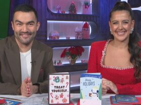 Hallmark Makes the Holidays Easy With Personalized Card Greetings