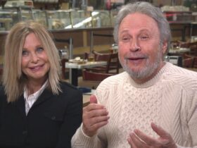 Meg Ryan and Billy Crystal Reunite to Recreate Iconic ‘When Harry Met Sally’ Scene, 35 Years Later