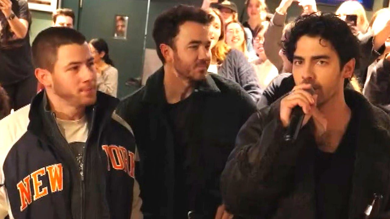 Watch the Jonas Brothers Crash a ‘Camp Rock’ Trivia Night